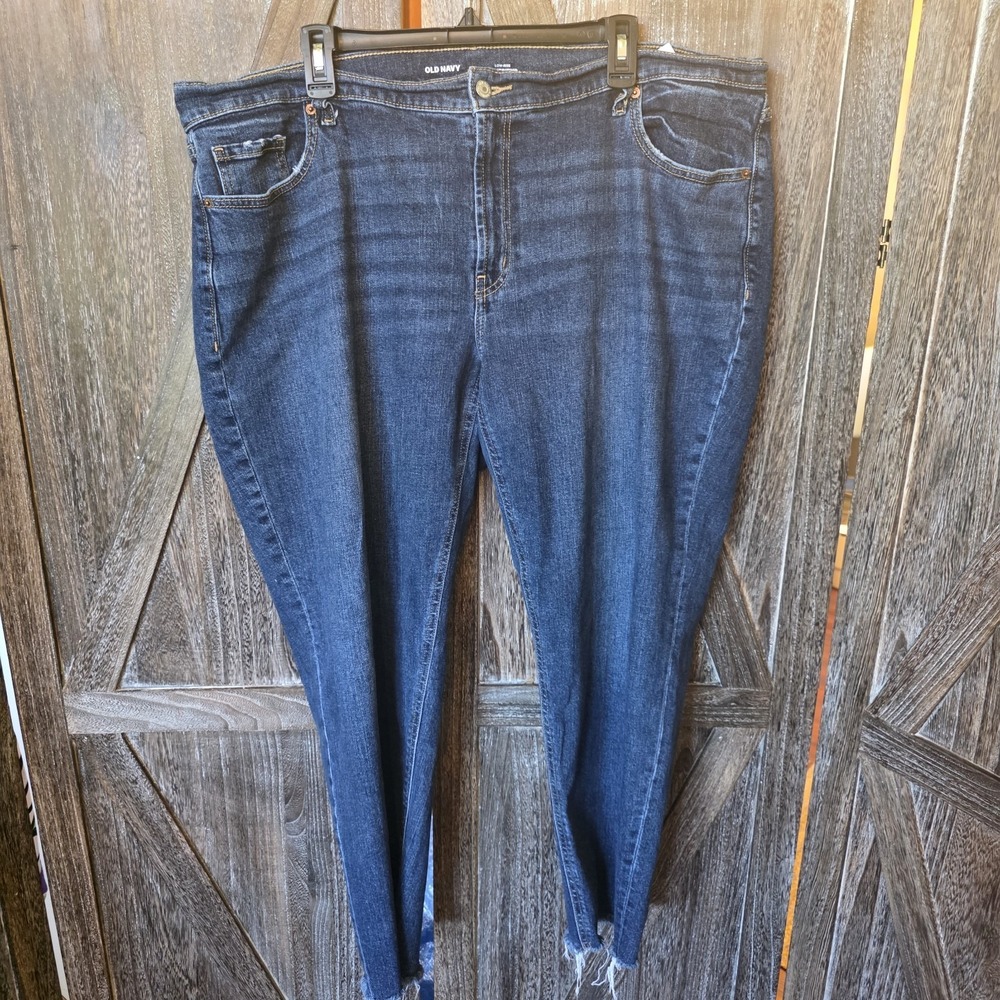 Old Navy Jeans Women's Size 20 Medium Wash Low Rise Boyfriend Frayed Hem Stretch